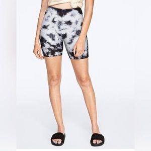 NWT PINK VICTORIA’S SECRET TYE DYE BIKER SHORTS